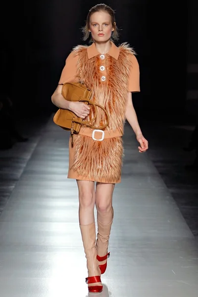 Look 26